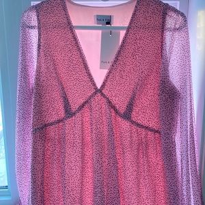 Summer pink mini dress 💕